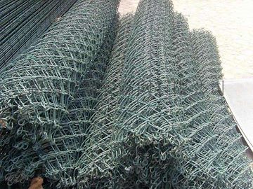 浸塑勾花网 操场勾花网 选用低碳钢丝 安全防护性能强